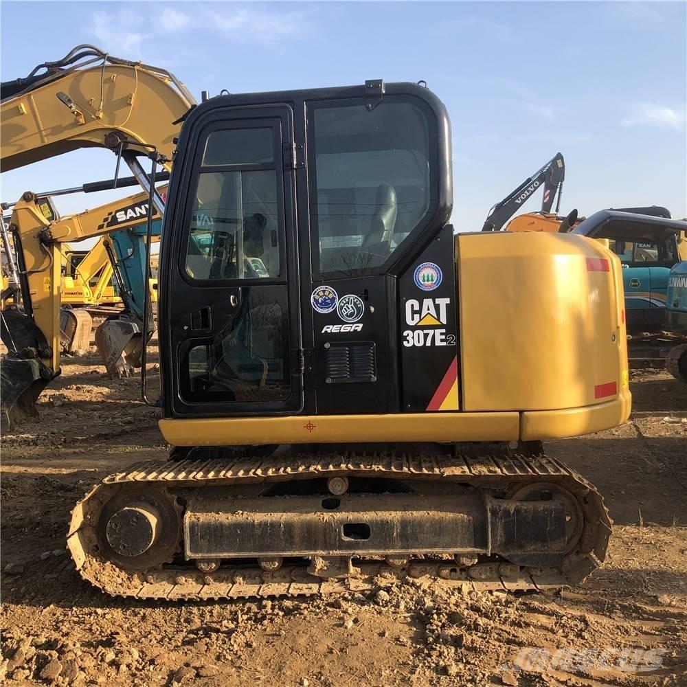 CAT 307E2 中型挖掘机