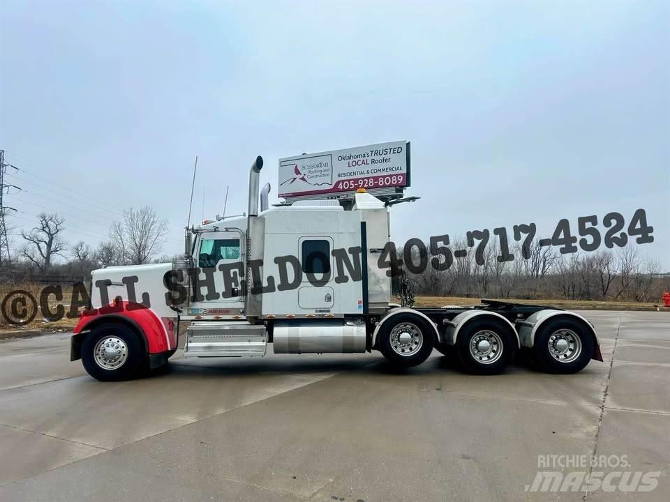 Kenworth W 900 牵引车