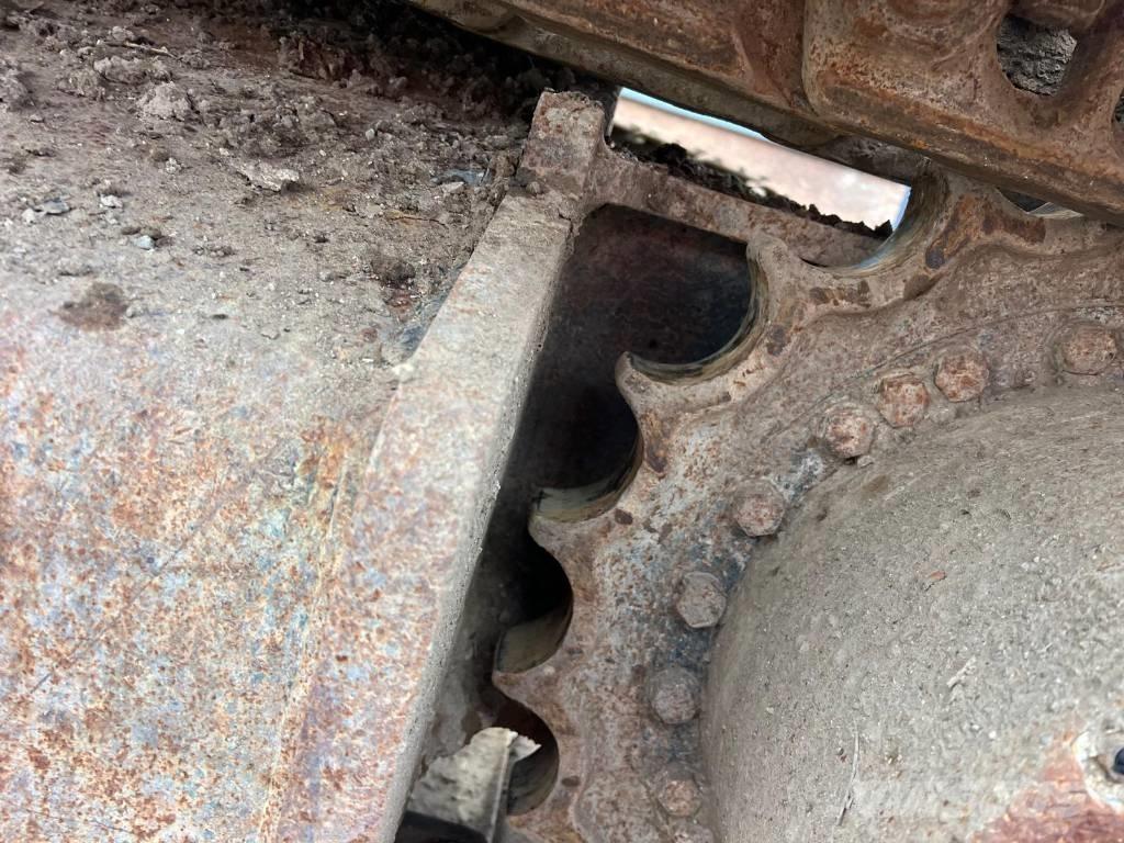 Hyundai HX 220 L 履带挖掘机