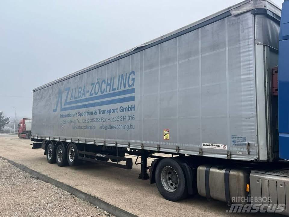 Schwarzmüller S1  J 侧帘拖车