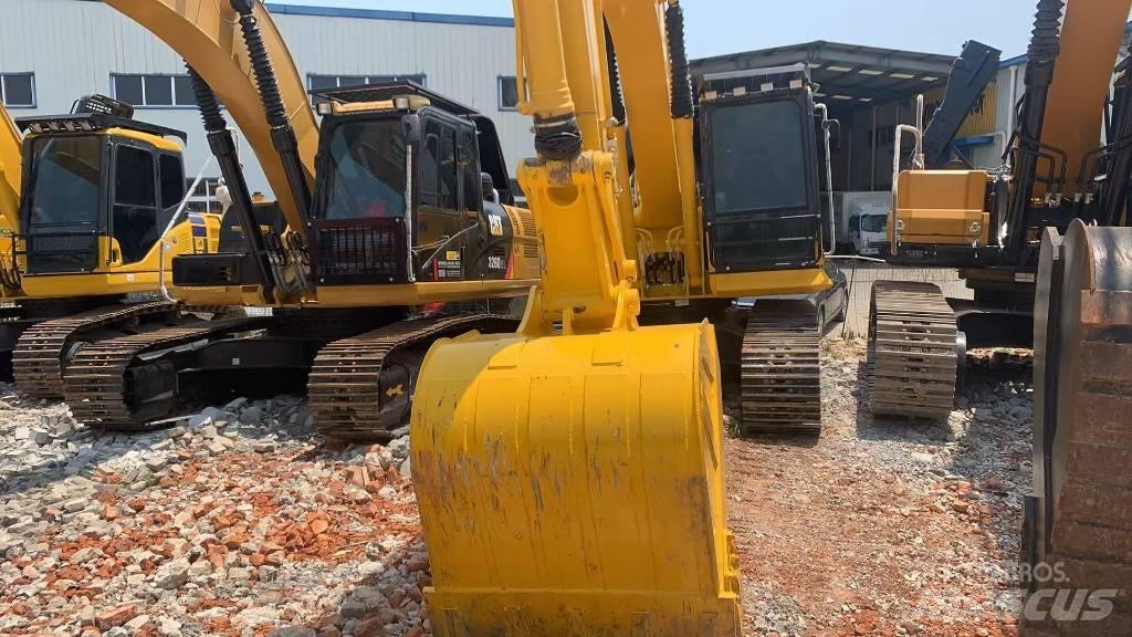 CAT PC200-8MO 履带挖掘机