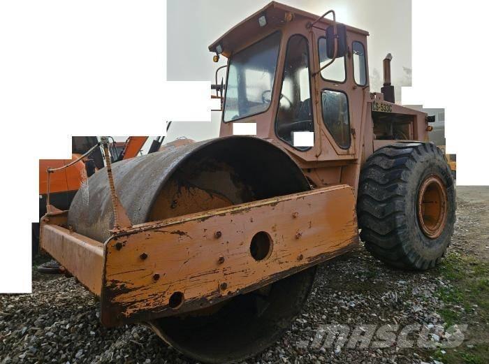 CAT CS 533 C 双轮压路机