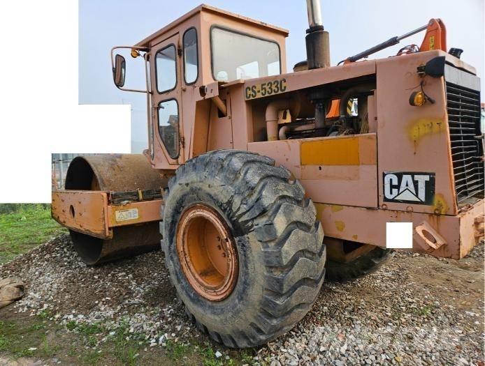 CAT CS 533 C 双轮压路机