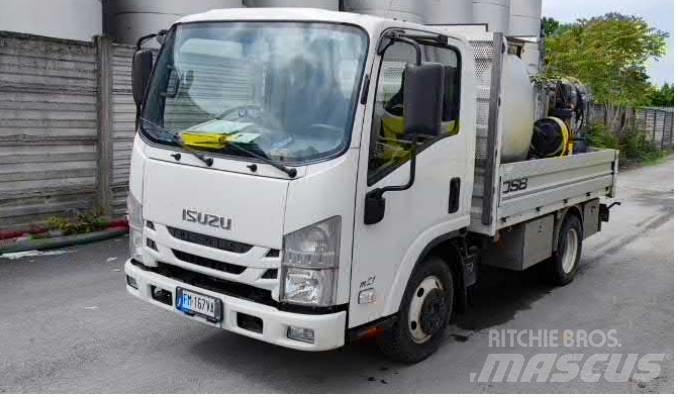 Isuzu N 1R 87A 厢式货车