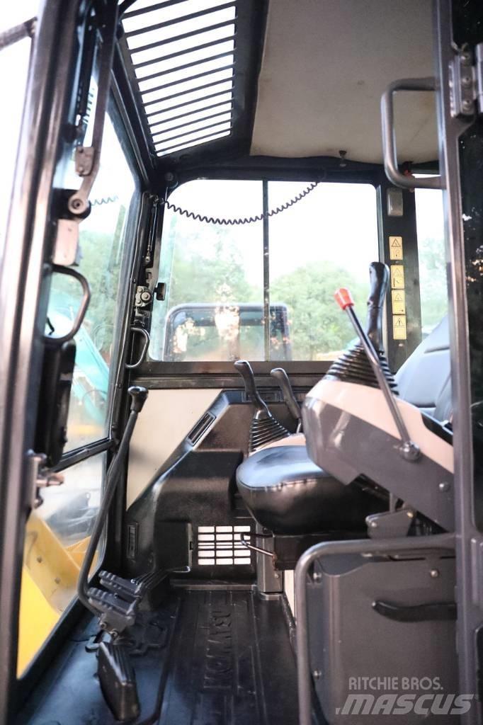 Komatsu PC 56-7 小型挖掘机