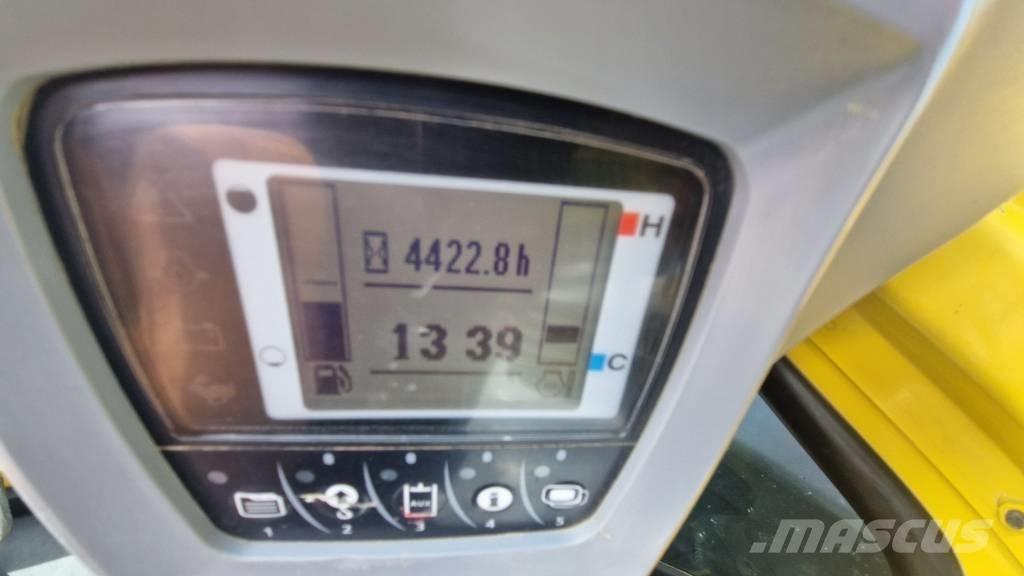 Kubota U 48-4 小型挖掘机