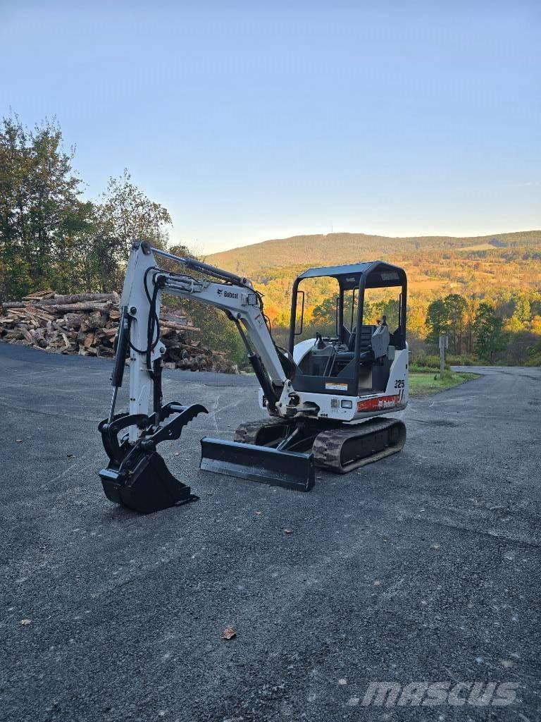 Bobcat 325 G 小型挖掘机