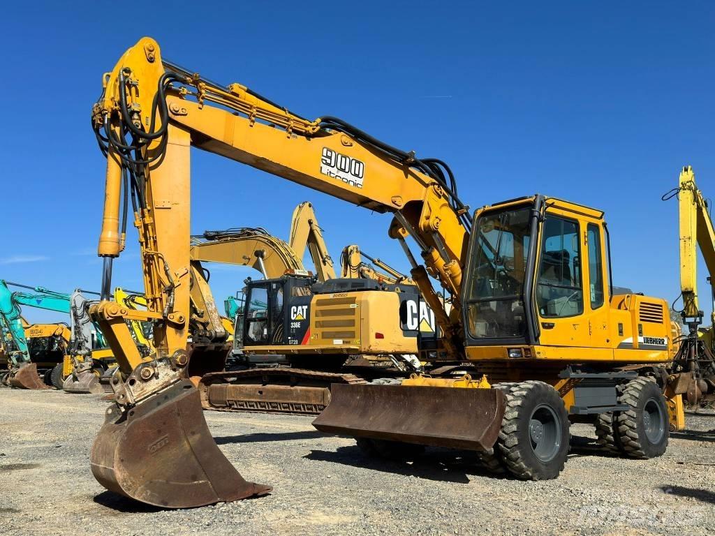 Liebherr A 900 B 轮式挖掘机