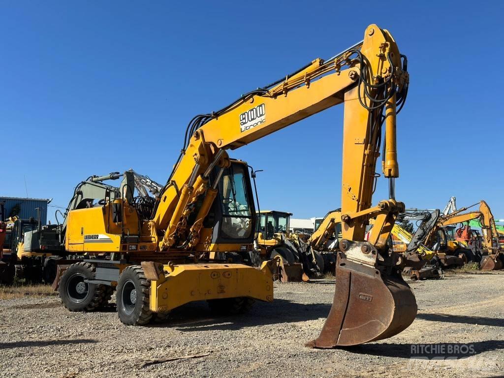 Liebherr A 900 B 轮式挖掘机