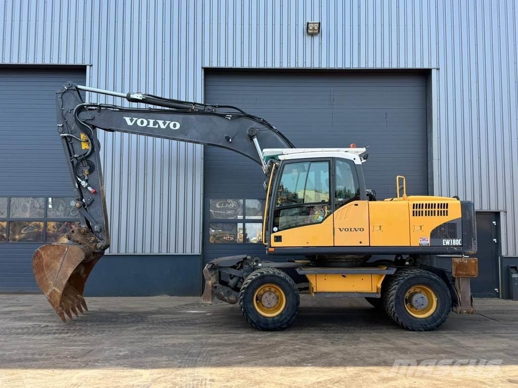 Volvo EW180C 轮式挖掘机