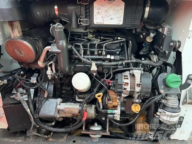 Bobcat T 550 滑移装载机