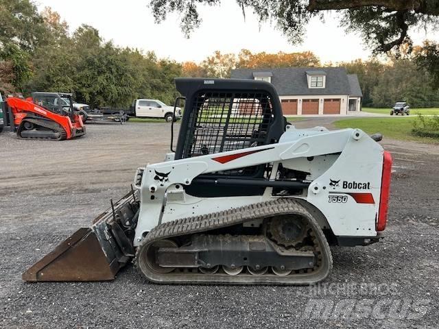 Bobcat T 550 滑移装载机