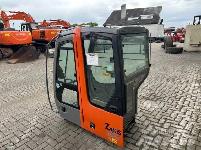 Hitachi Zaxis 驾驶室与内部