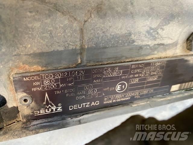Mecalac 714 MW 轮式挖掘机