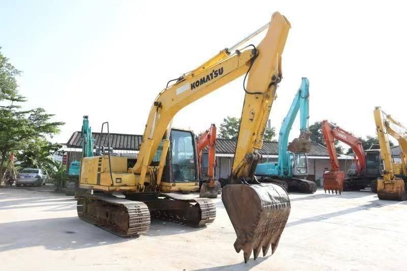Komatsu PC 120-6E 小型挖掘机