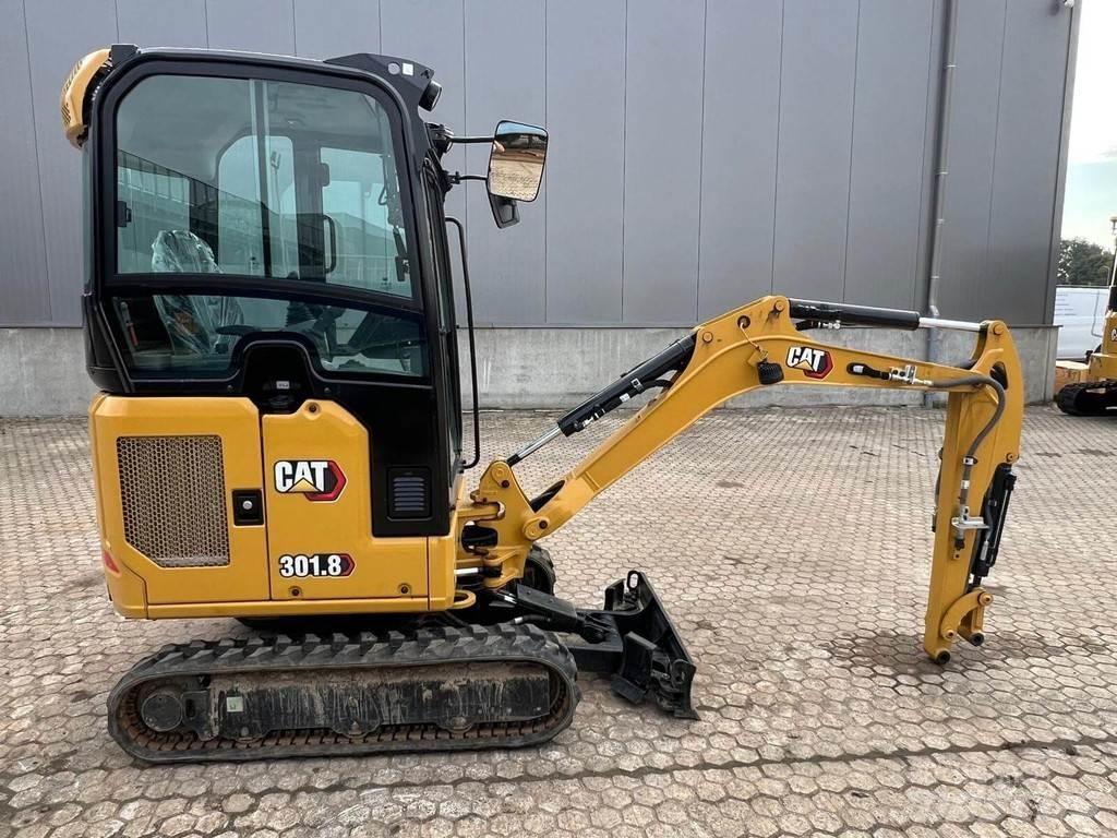 CAT 301.8 小型挖掘机