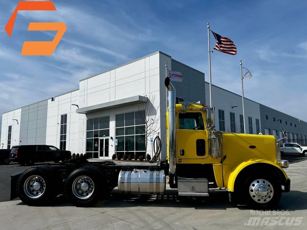 Peterbilt 389 牵引车
