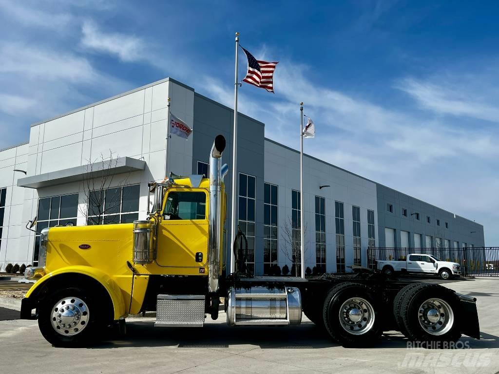 Peterbilt 389 牵引车