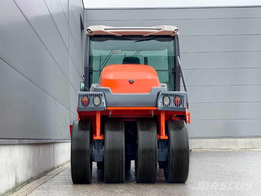 Hamm GRW 280-10 胶轮压路机