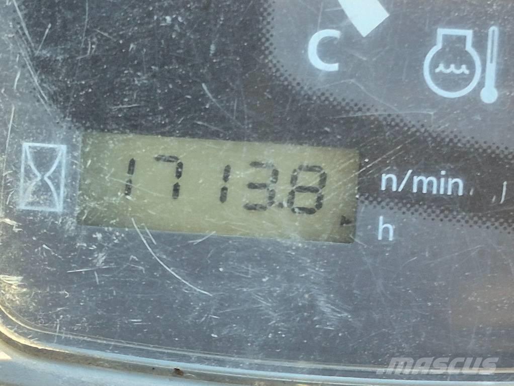 Kubota KX 71-3 小型挖掘机