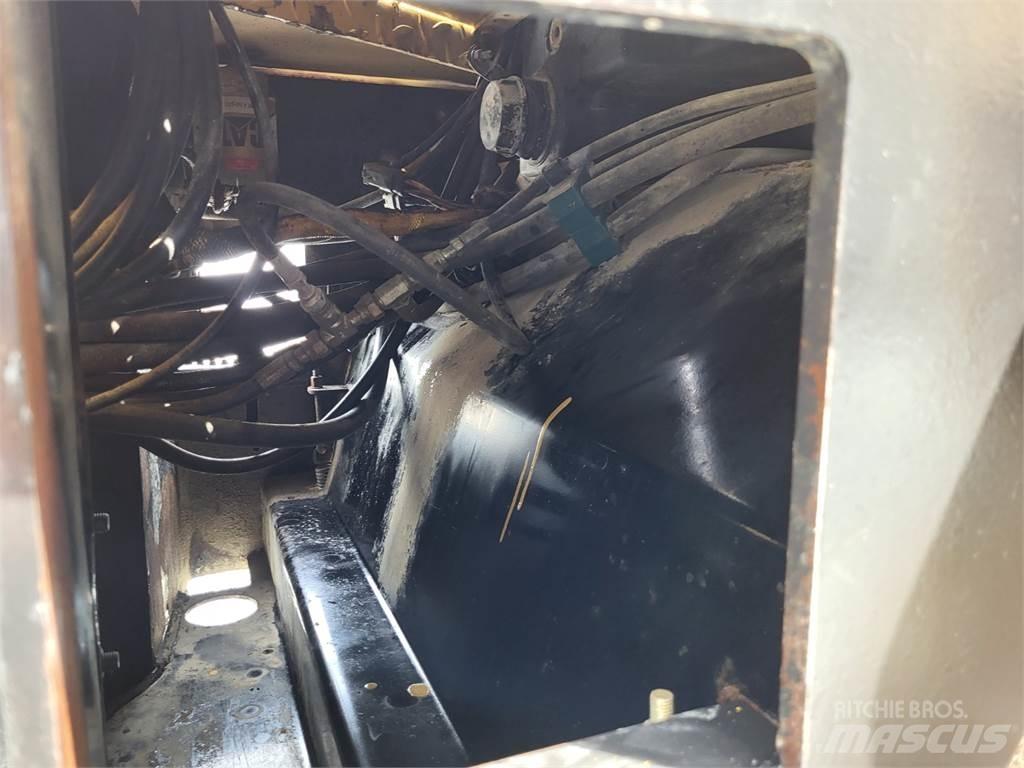 CAT CB-224E 建筑机械-其他