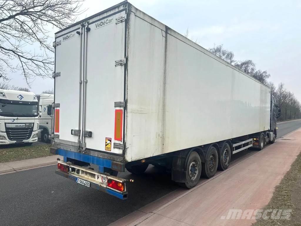 Renders ROC 12.27 保温半挂车