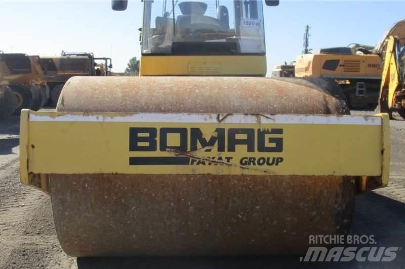 Bomag B213DH-4 复合式压路机