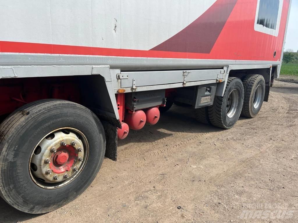 Volvo FM 自卸式货车