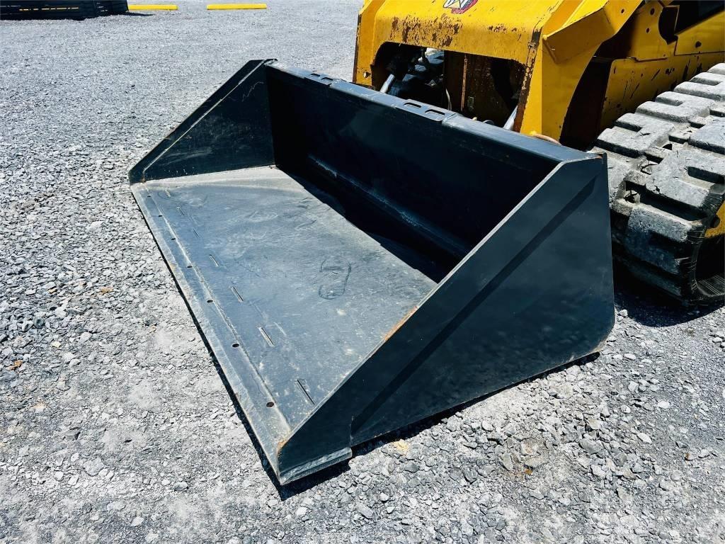 CAT 299 D3 滑移装载机