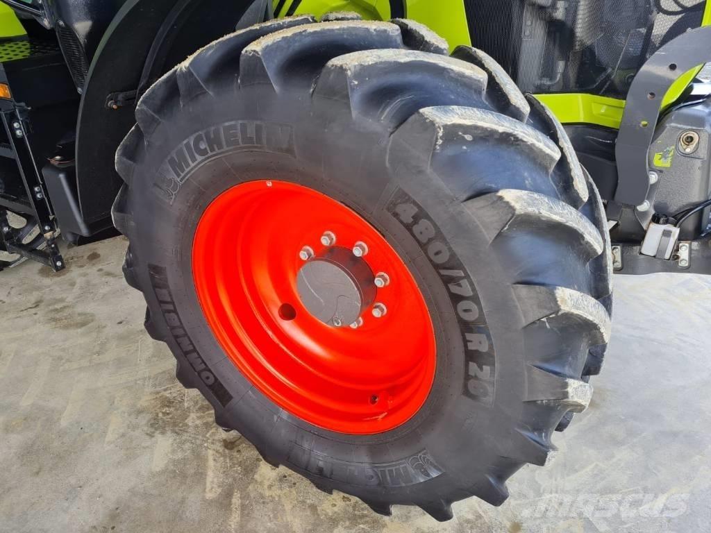 CLAAS 530 cmatic cis+ 拖拉机/农用车