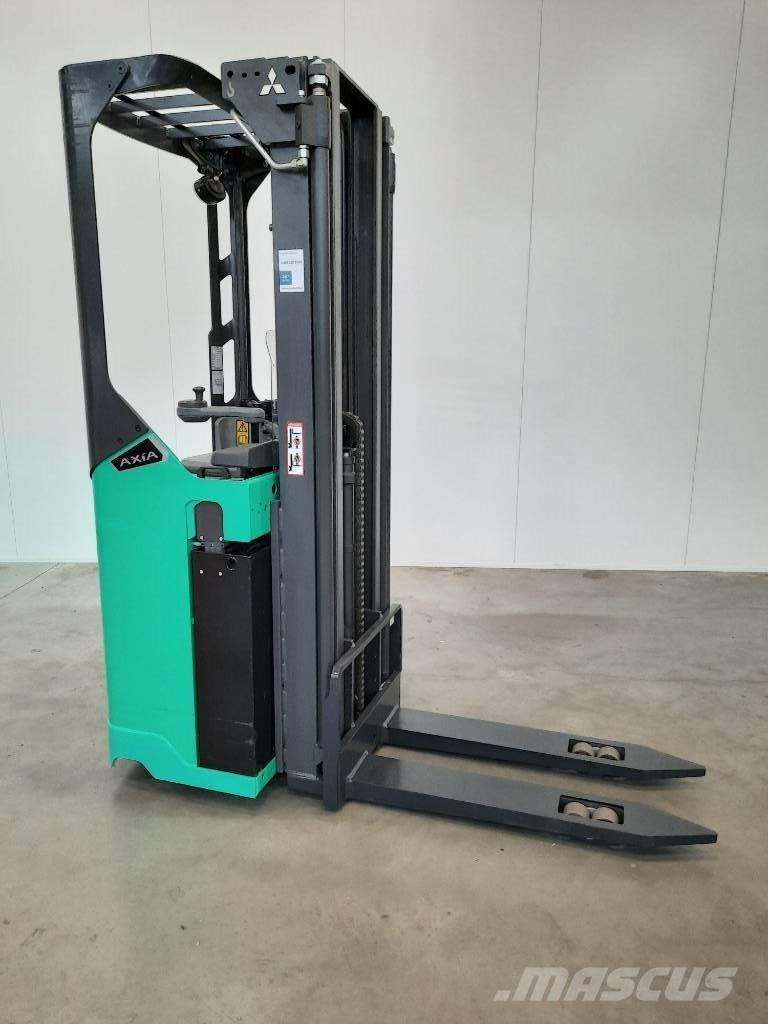 Mitsubishi SBR16N2 行走式堆垛机