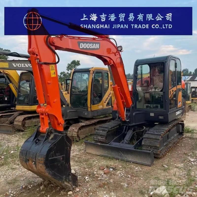 Doosan DH 60 小型挖掘机
