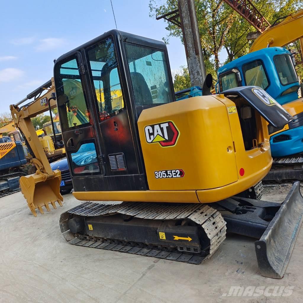 CAT 305 E 小型挖掘机