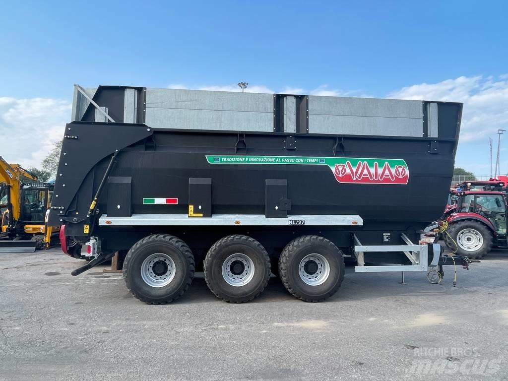Vaia NL 27 厢式拖车