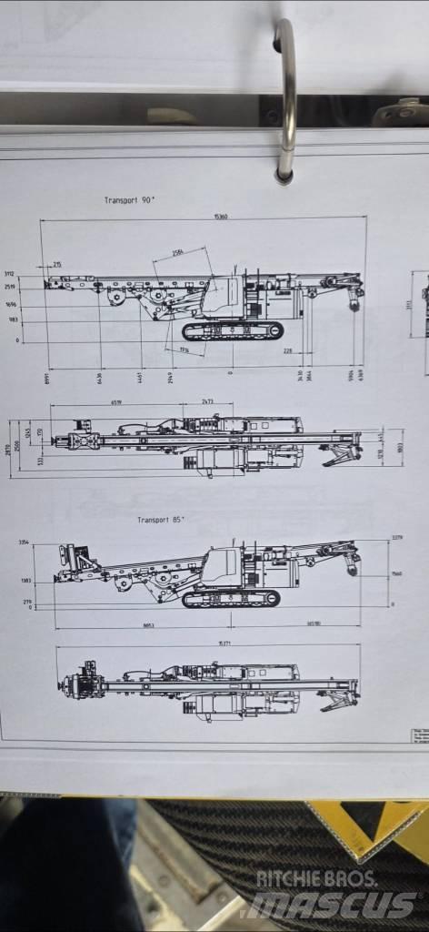 Liebherr LB16 打桩机