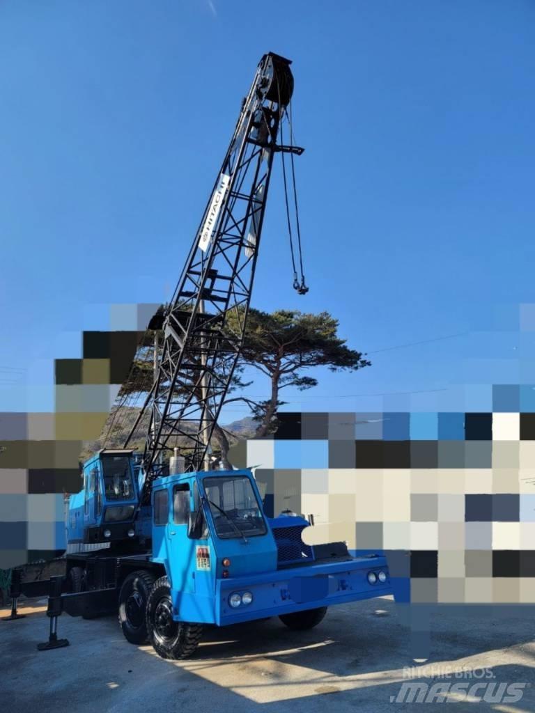 Hitachi FK 150 履带起重机