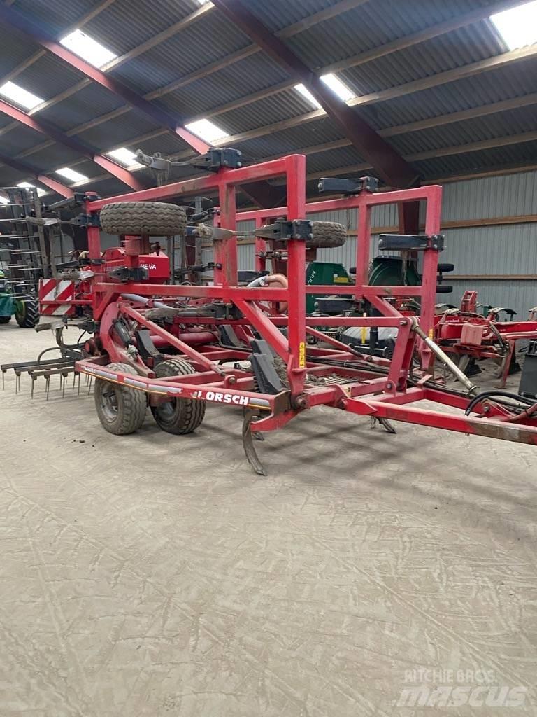 Horsch Terrano 6 FG 手扶中耕机