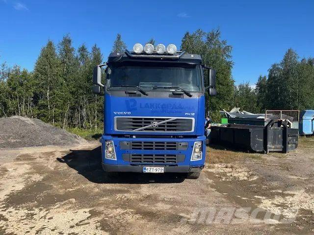 Volvo FH 12 6x2 起重车