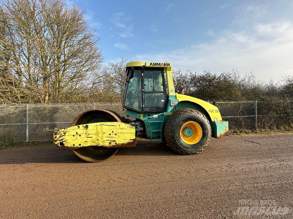 Ammann ASC 130 单轮压路机