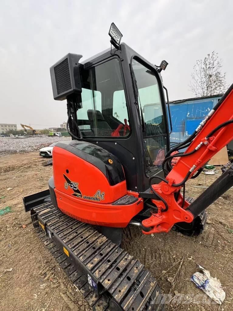 Kubota U 35 小型挖掘机