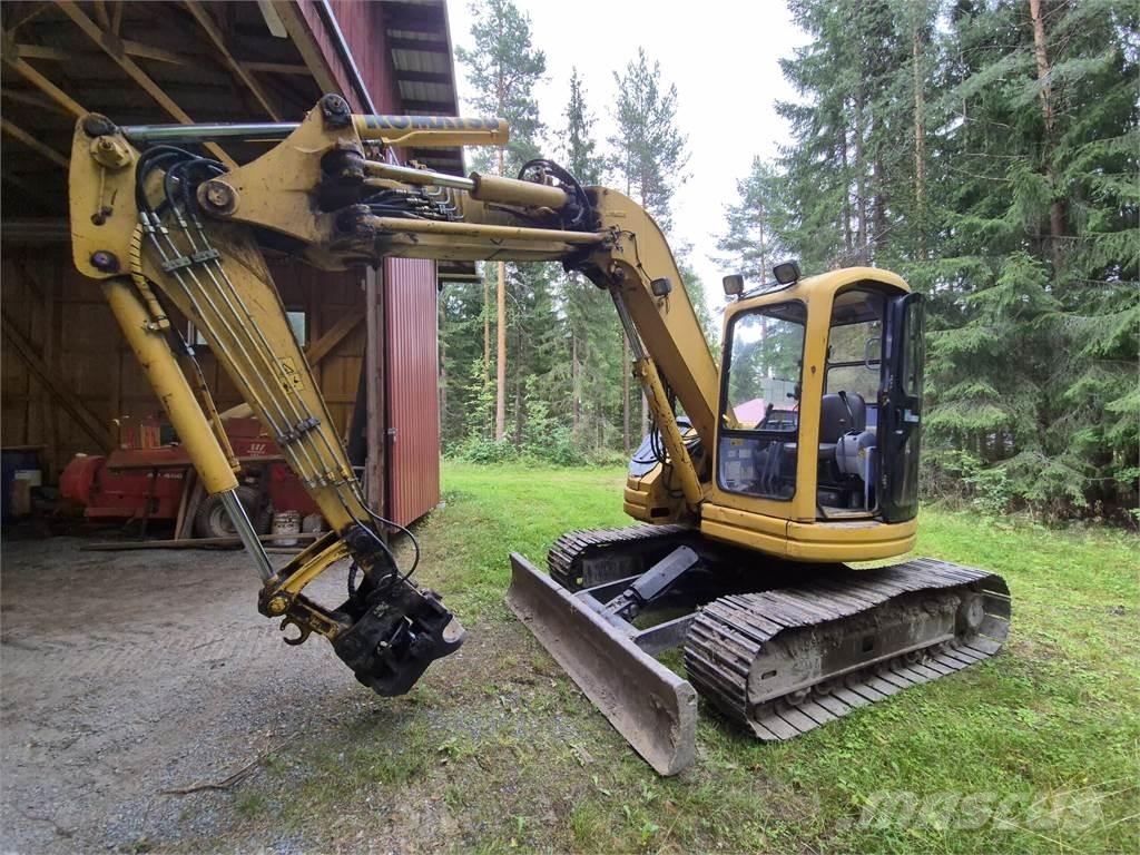 Komatsu PC75 UU 履带挖掘机