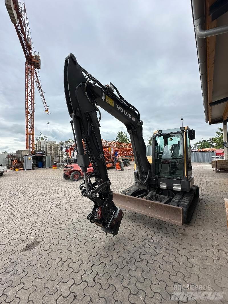 Volvo ECR 58D 小型挖掘机