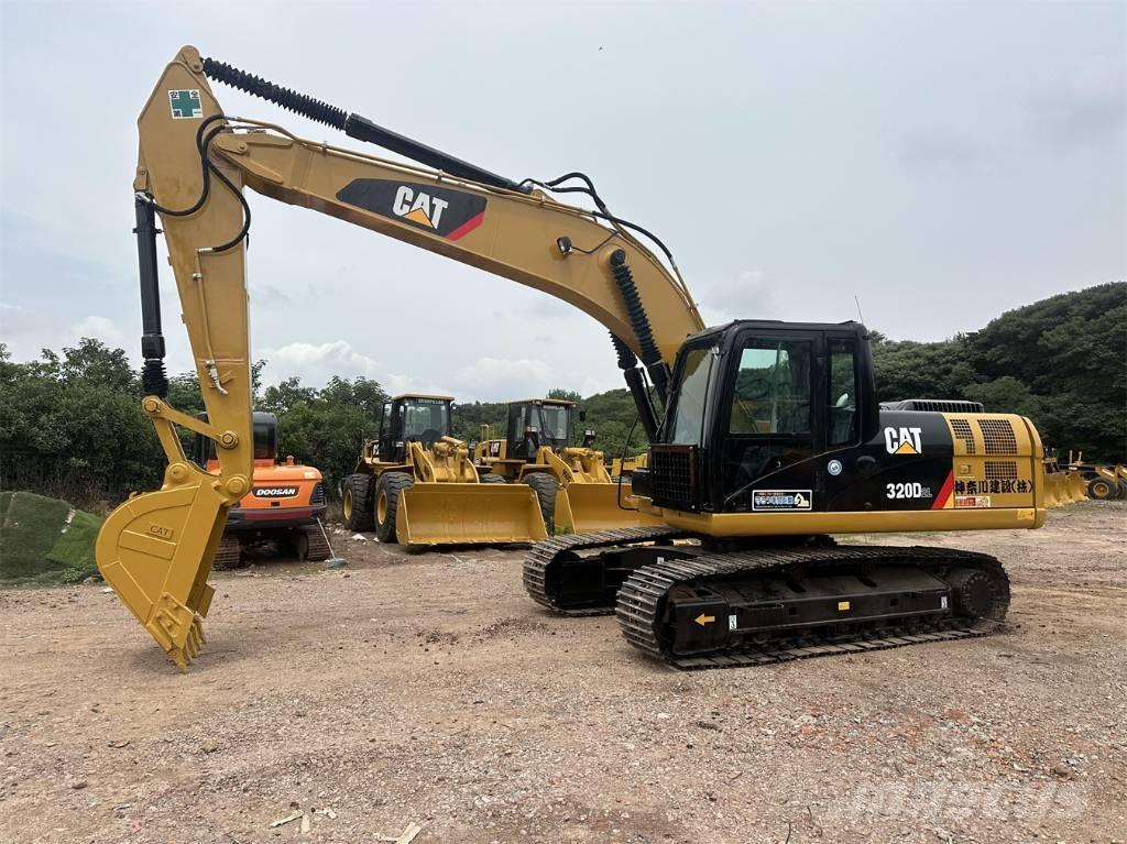 CAT 320D 履带挖掘机