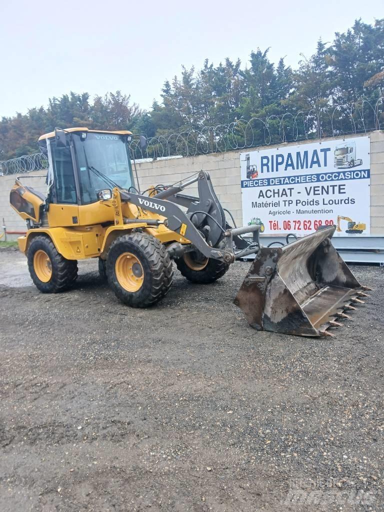 Volvo L 30 G 轮式装载机