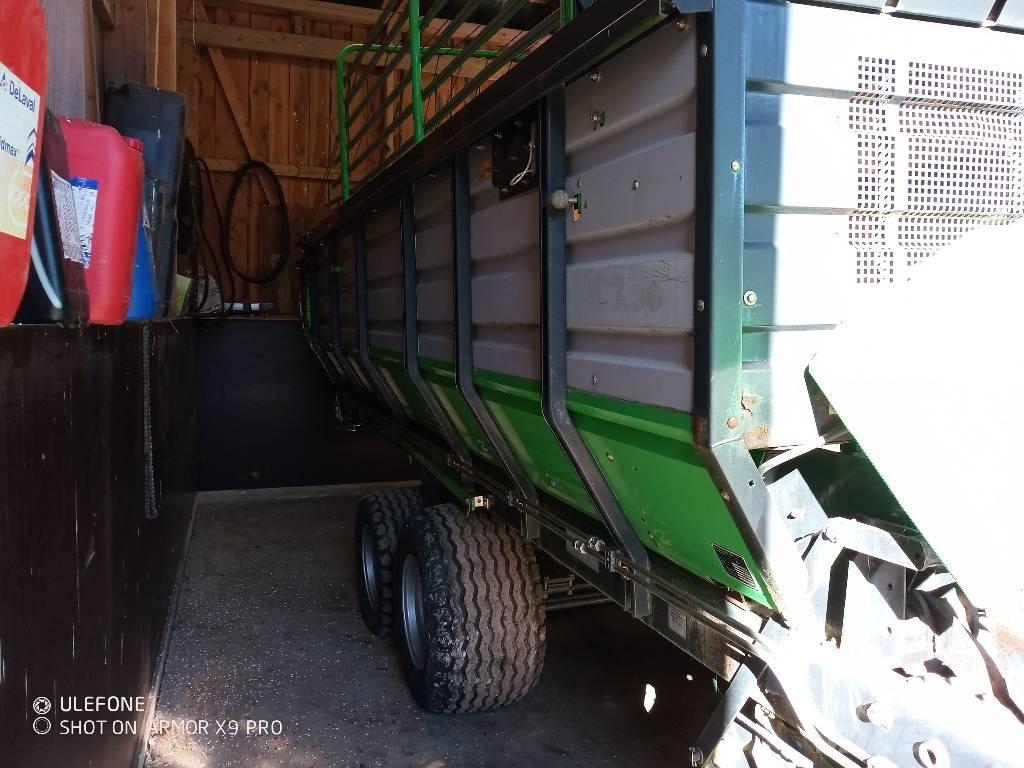 Deutz-Fahr K7.36 自动装载拖车