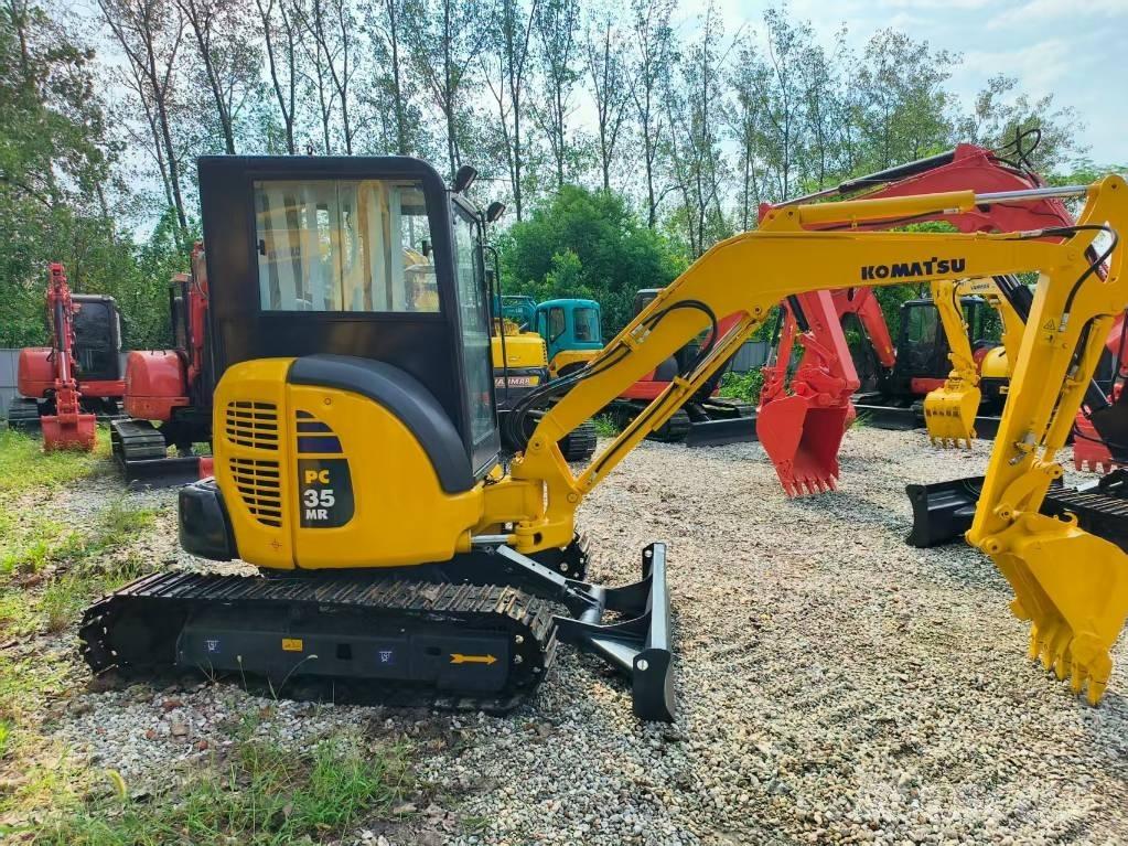 Komatsu PC 35 MR 小型挖掘机