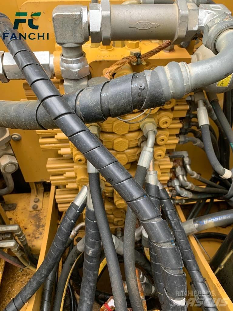CAT 307E2 履带挖掘机