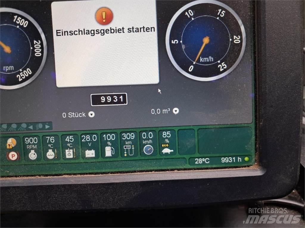 John Deere 810 E 集运机