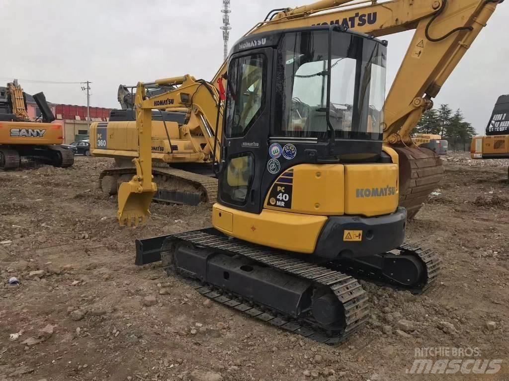 Komatsu PC 40 MR 小型挖掘机