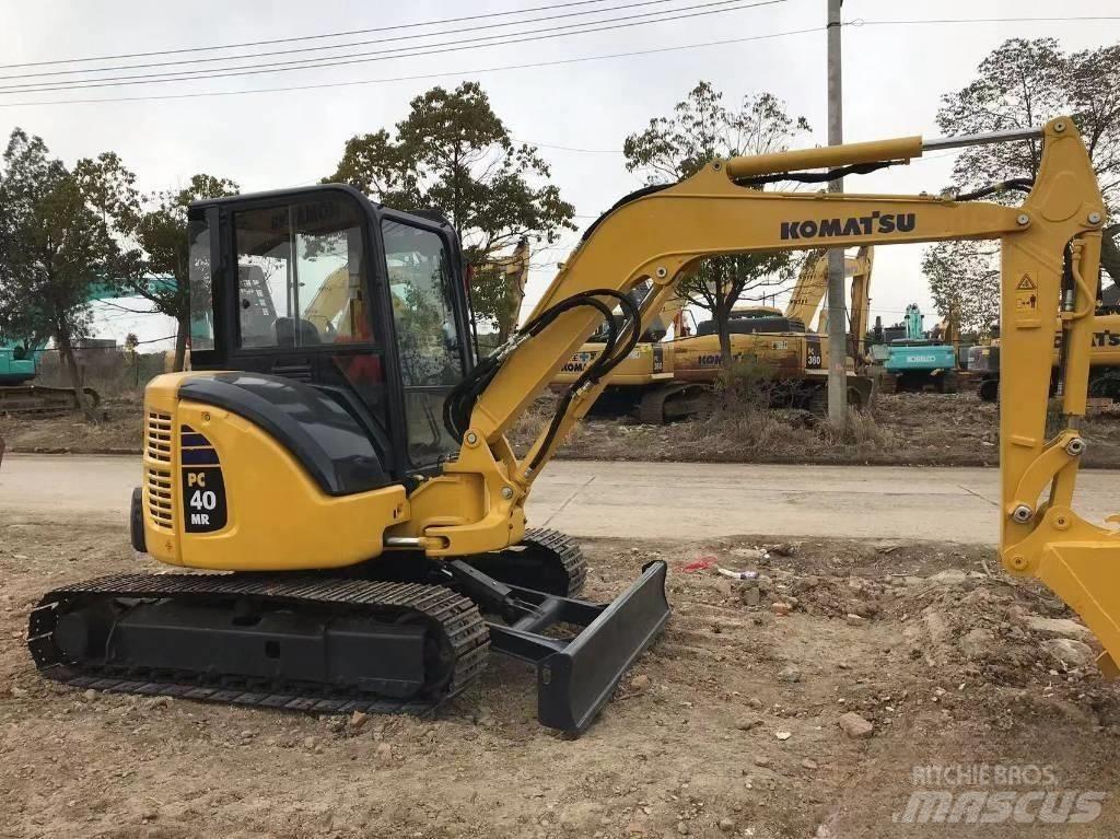 Komatsu PC 40 MR 小型挖掘机
